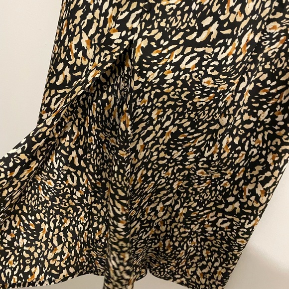 Animal Print Mid Length skirt - Picture 3 of 4